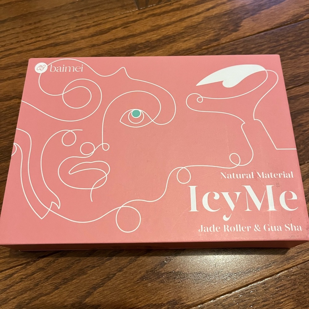 Jade Roller and Gua Sha tool - never opened